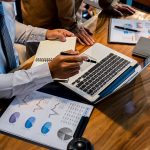 Prevenção de fraude no cartão: como fazer uma revisão manual